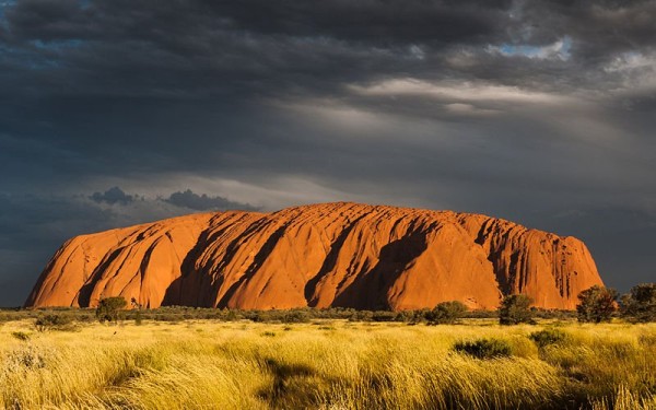 Uluru.jpg