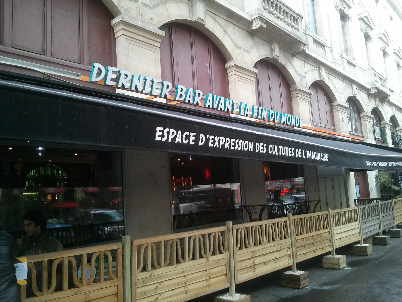 Expo in a bar in Paris (2013) - 1/15